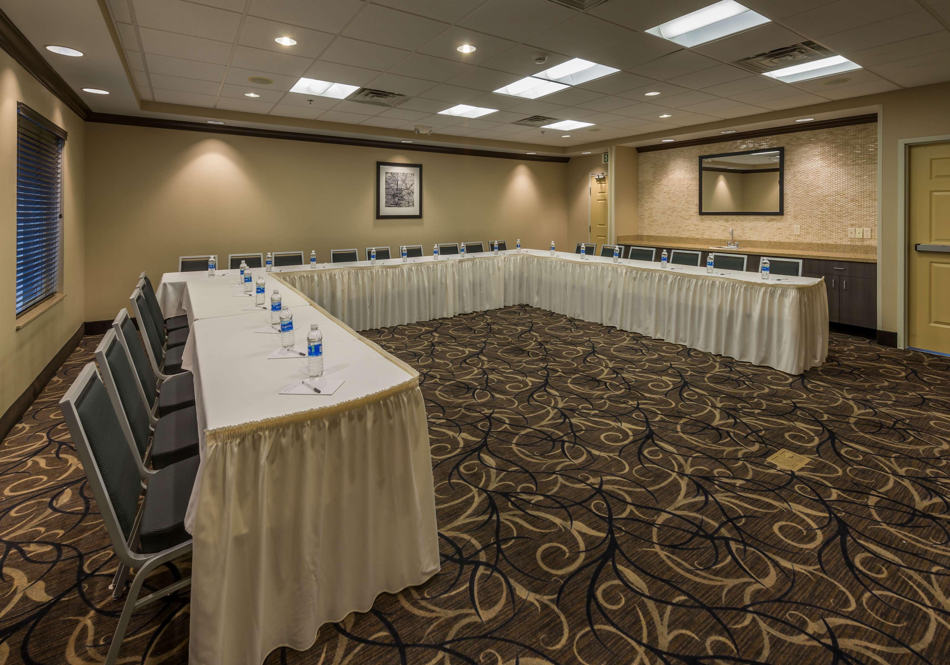 Hampton Inn & Suites Reno Esterno foto