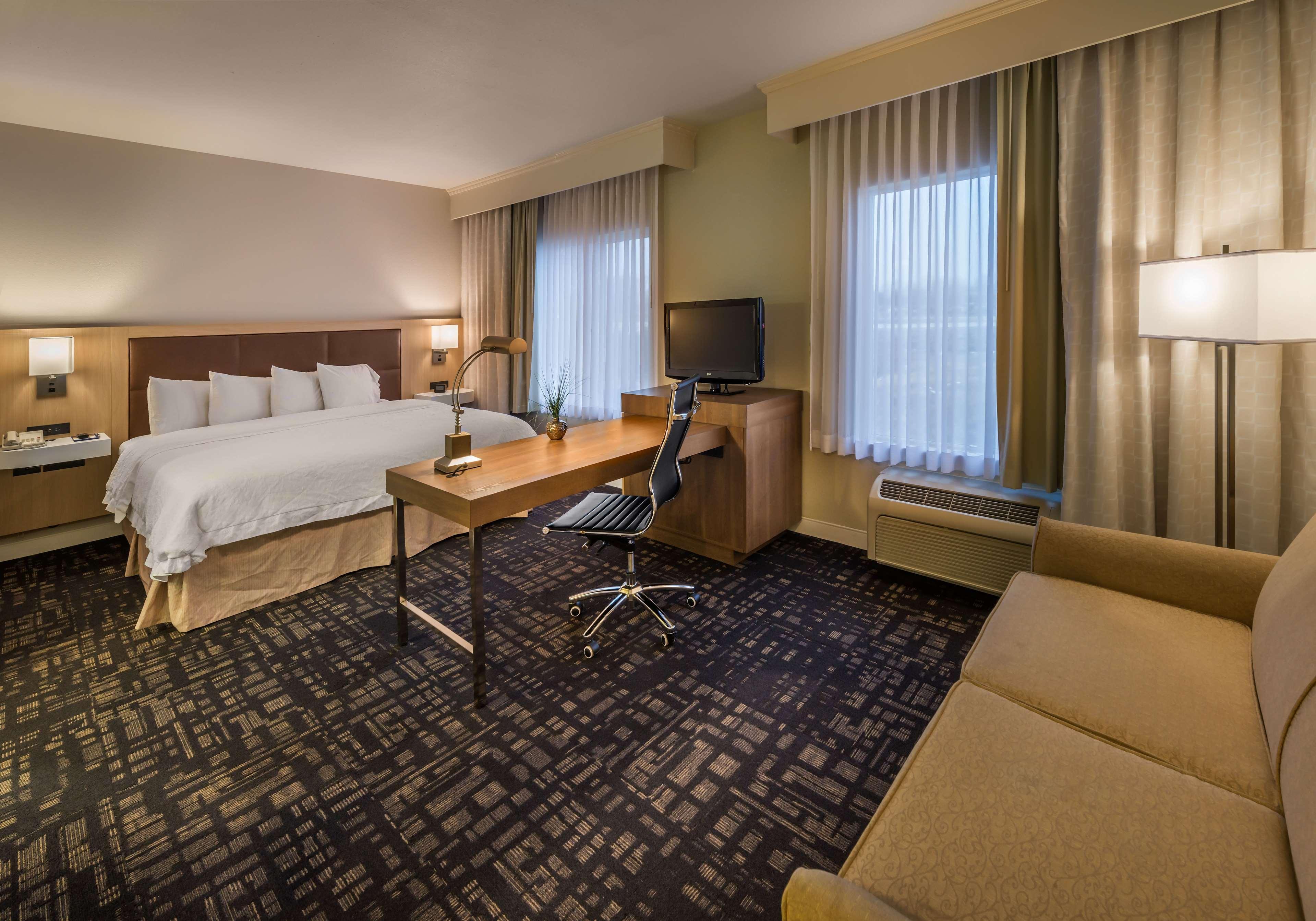 Hampton Inn & Suites Reno Esterno foto