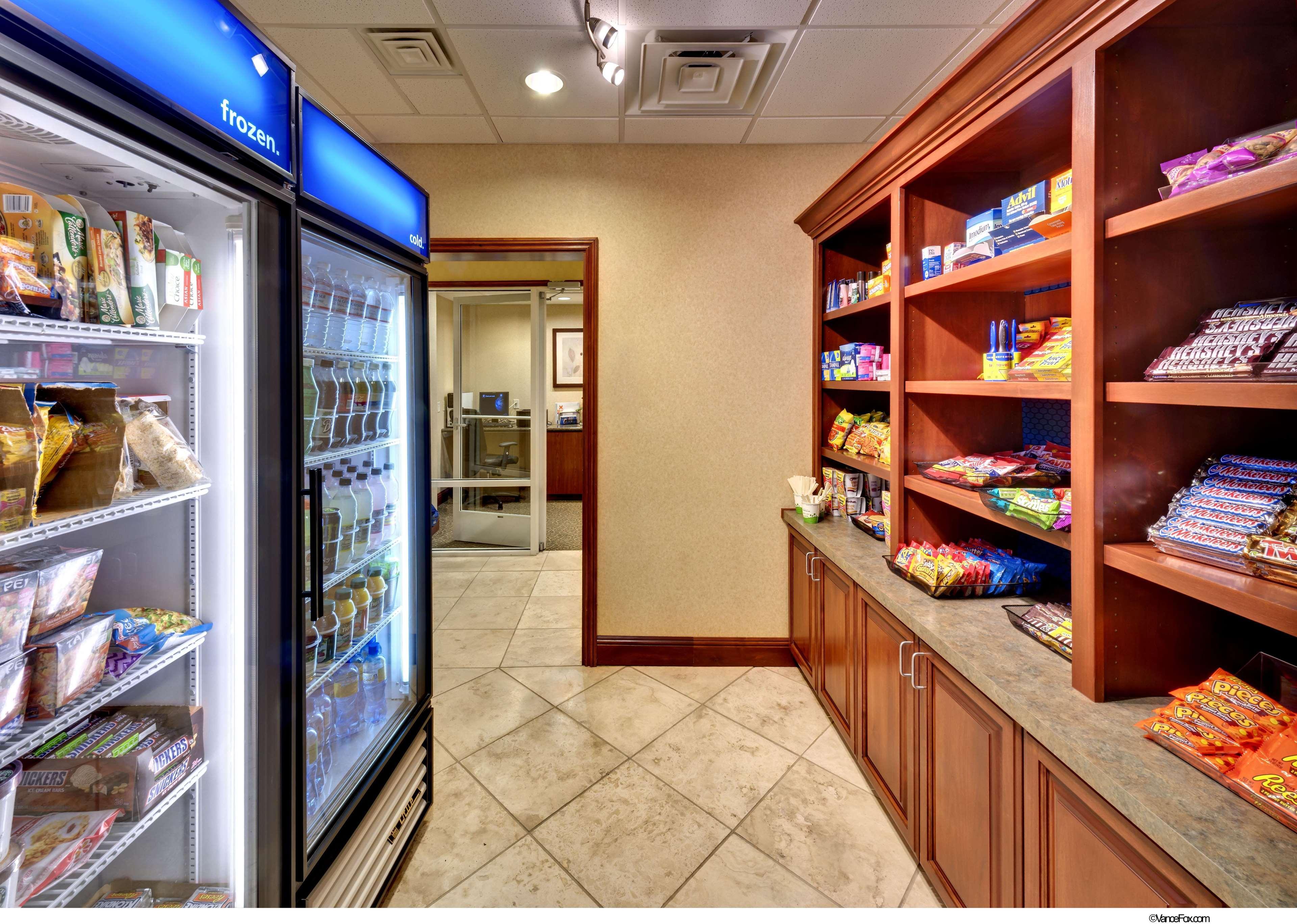 Hampton Inn & Suites Reno Esterno foto