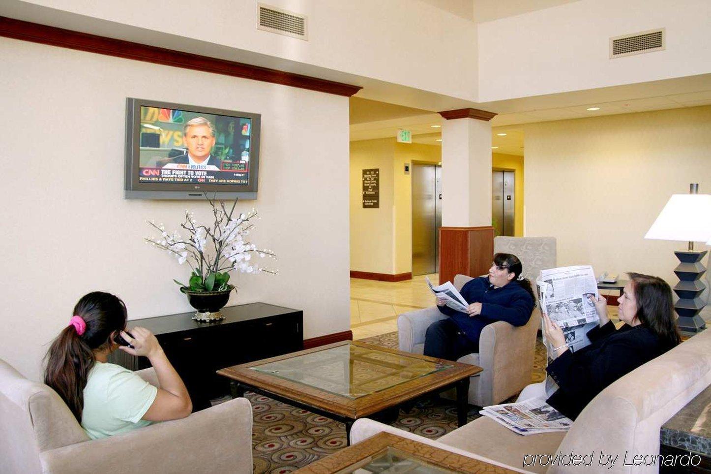 Hampton Inn & Suites Reno Interno foto
